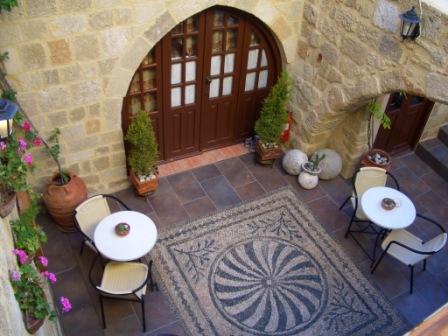 charming camelot hotel